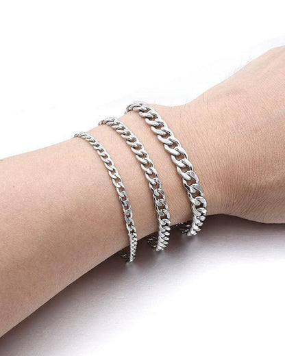 Old Money Chained Bracelet - Image 2